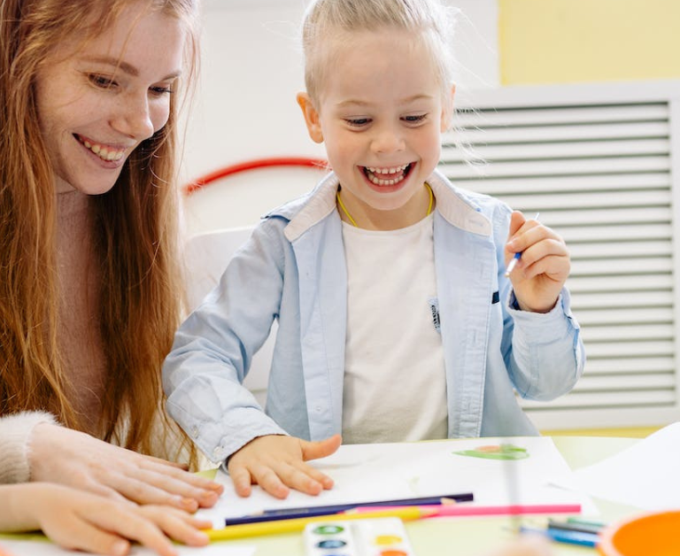 Read more about the article 12 ways to Support Your Child’s Creativity